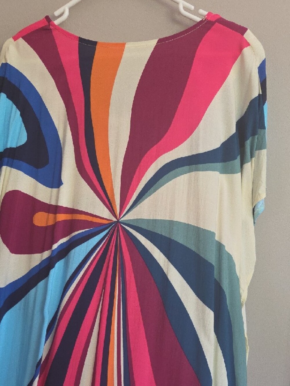 Vibrant Swirl Maxi Caftan in Pink, Blue, Cream - Picture 3 of 8